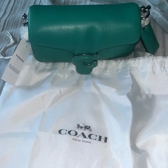 Coach tabby 18 inches